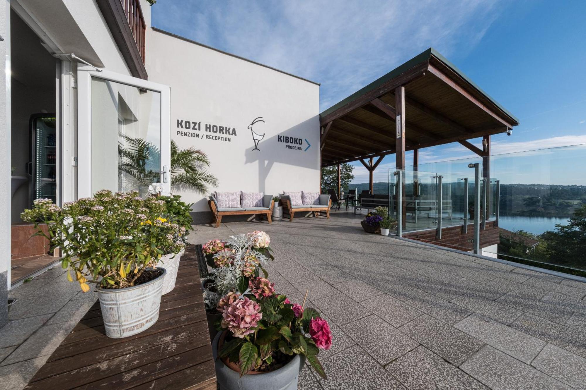 Penzion Kozi Horka U Brnenske Prehrady Brno Exterior foto