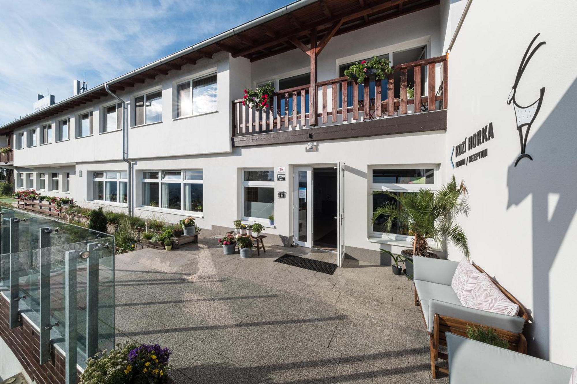 Penzion Kozi Horka U Brnenske Prehrady Brno Exterior foto